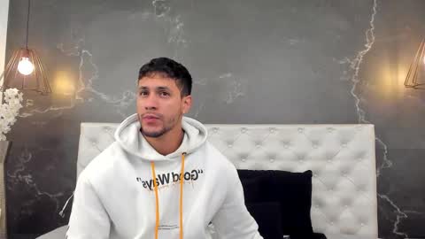 andrew online show from November 2025 01:04:01 PM