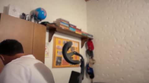 andrew online show from February 2026 11:19:02 PM