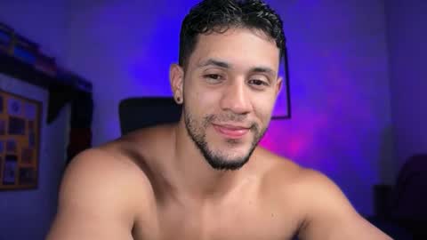 Snapshot of larry_jones chatting on February 2026 12:06:02 AM andrew online show from February 2026 12:06:02 AM