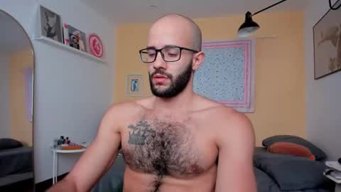 larry_stewart online show from February 2026 02:33:01 PM