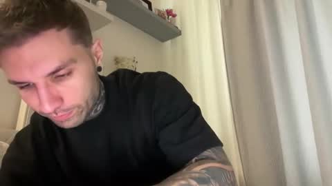 larsskeet online show from December 2025 11:17:01 AM