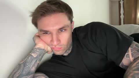 larsskeet online show from February 2026 01:03:02 PM