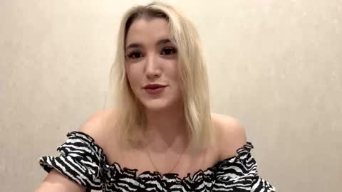 Snapshot of laruebaral chatting on February 2026 09:15:02 PM Betty online show from February 2026 09:15:02 PM