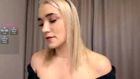 Snapshot of laruebaral chatting on March 2026 08:04:01 PM Betty online show from March 2026 08:04:01 PM