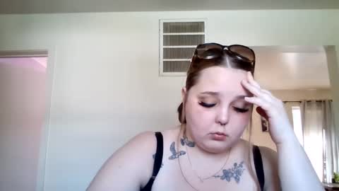 lashaebby online show from September 2025 04:39:01 PM