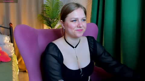 Snapshot of lasly_fox chatting on May 2026 12:16:02 AM Leslie GTM2 Mon Tue Sat 0300am-1000am Thu and Sun 0900am-1600pm. online show from May 2026 12:16:02 AM