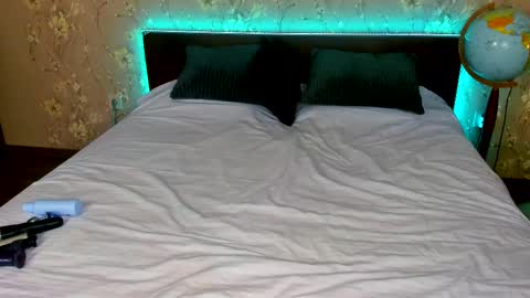 LassCherry18 online show from March 2025 02:26:01 PM