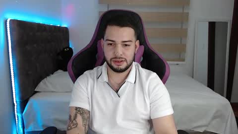 Snapshot of latam_ chatting on March 2025 10:27:02 PM YOUR BABY online show from March 2025 10:27:02 PM