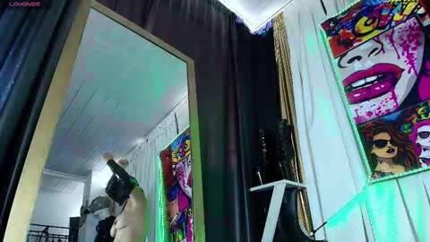 Snapshot of latex_rose_daniels chatting on February 2025 05:47:02 PM ROSE online show from February 2025 05:47:02 PM