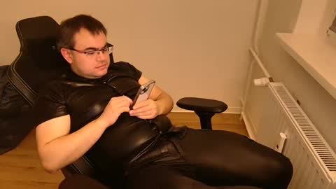 latexboy893 online show from February 2026 09:04:01 PM