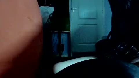 Snapshot of latexchris77 chatting on March 2026 09:28:01 AM latexchris77 online show from March 2026 09:28:01 AM