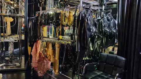 Snapshot of latexlover202 chatting on February 2026 09:42:01 PM latexlover202 online show from February 2026 09:42:01 PM