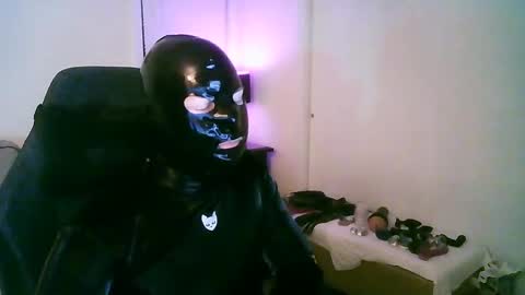 Snapshot of latexminheadroom chatting on October 2025 02:22:02 AM latexminheadroom online show from October 2025 02:22:02 AM