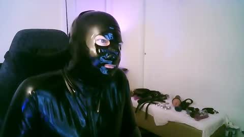 Snapshot of latexminheadroom chatting on October 2025 01:09:02 AM latexminheadroom online show from October 2025 01:09:02 AM