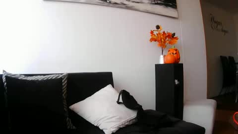 Snapshot of latiinvenushot chatting on November 2025 04:06:02 PM latiinvenushot online show from November 2025 04:06:02 PM