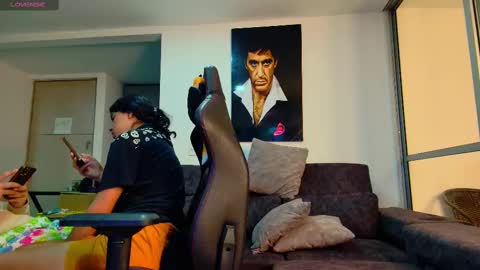 Snapshot of latin_couple77 chatting on March 2025 01:42:02 AM Sara y Andy online show from March 2025 01:42:02 AM