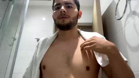 Snapshot of latin_edge chatting on March 2025 02:40:01 PM Latin edge online show from March 2025 02:40:01 PM