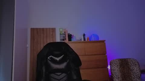  Free OF online show from October 2025 09:40:01 AM