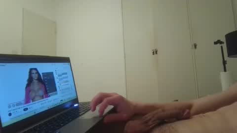 Snapshot of latin_pap chatting on November 2025 04:36:02 AM latin_pap online show from November 2025 04:36:02 AM