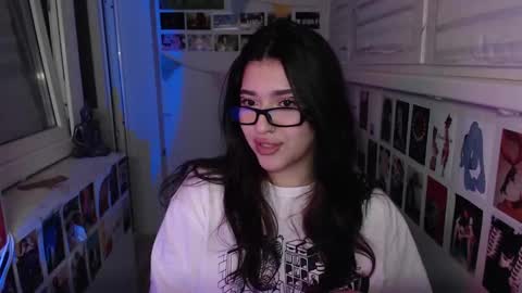 miiiiiiaaaa online show from February 2025 03:01:01 AM