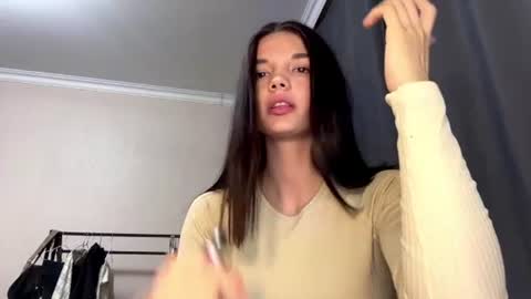 Sophie online show from June 2026 03:24:02 PM