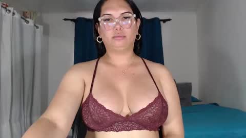 Snapshot of latinaflower_ts chatting on February 2025 07:31:02 PM FLOR SALVAJE online show from February 2025 07:31:02 PM