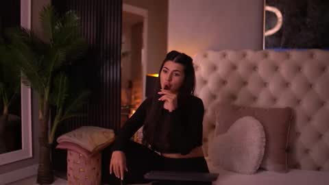 Snapshot of latinaloco chatting on March 2026 05:51:01 PM Latina online show from March 2026 05:51:01 PM