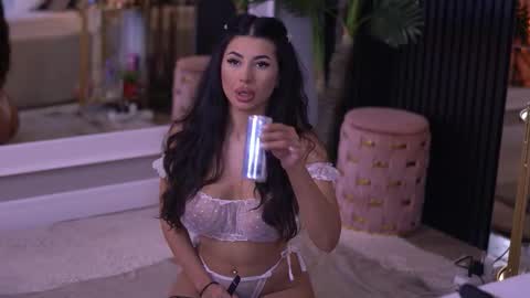 Snapshot of latinaloco chatting on March 2026 05:50:02 PM Latina online show from March 2026 05:50:02 PM