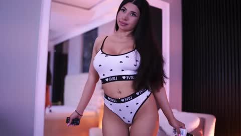 Latina online show from May 2026 10:42:02 AM