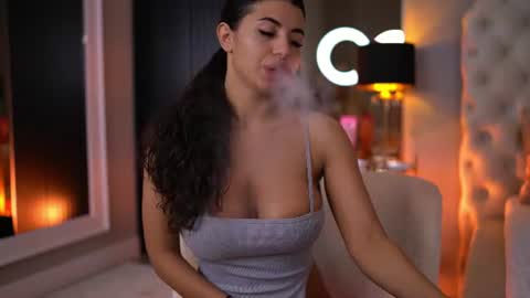 Latina online show from June 2026 06:09:02 PM