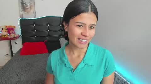 Snapshot of latinaqueen023 chatting on May 2026 04:03:01 PM Luna online show from May 2026 04:03:01 PM