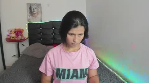 Snapshot of latinaqueen023 chatting on May 2026 03:50:02 PM Luna online show from May 2026 03:50:02 PM