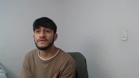 Snapshot of latinbunny7779 chatting on December 2024 10:38:02 PM camilo online show from December 2024 10:38:02 PM