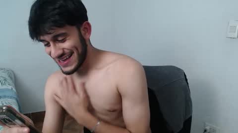 Snapshot of latinbunny7779 chatting on December 2024 07:04:01 AM camilo online show from December 2024 07:04:01 AM