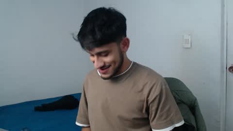 Snapshot of latinbunny7779 chatting on February 2025 04:31:02 AM camilo online show from February 2025 04:31:02 AM