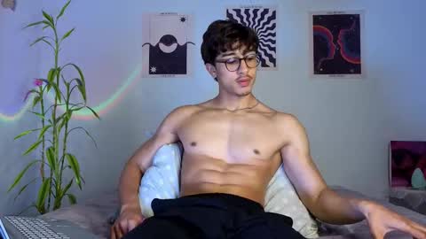 Logan online show from October 2025 01:27:02 AM