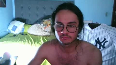 latinincognito online show from March 2025 10:21:02 PM