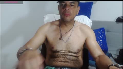 latinmartin254 online show from April 2026 07:33:02 PM