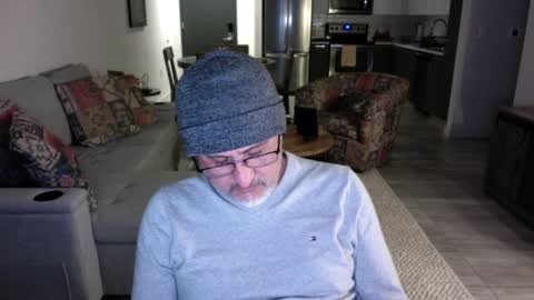 Snapshot of latinnous chatting on December 2024 07:26:01 AM QS - INDEPENDENT MODEL online show from December 2024 07:26:01 AM
