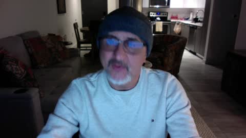 Snapshot of latinnous chatting on December 2024 11:19:01 PM QS - INDEPENDENT MODEL online show from December 2024 11:19:01 PM
