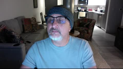 Snapshot of latinnous chatting on December 2024 02:33:01 AM QS - INDEPENDENT MODEL online show from December 2024 02:33:01 AM