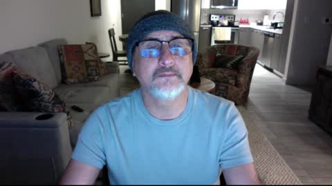 Snapshot of latinnous chatting on December 2024 05:33:02 AM QS - INDEPENDENT MODEL online show from December 2024 05:33:02 AM