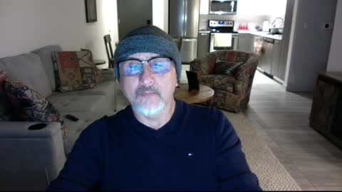 Snapshot of latinnous chatting on December 2024 11:59:01 PM QS - INDEPENDENT MODEL online show from December 2024 11:59:01 PM