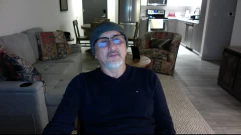 Snapshot of latinnous chatting on December 2024 02:09:02 AM QS - INDEPENDENT MODEL online show from December 2024 02:09:02 AM