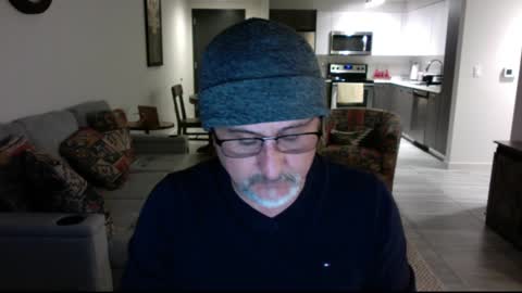 Snapshot of latinnous chatting on January 2025 06:46:01 AM QS - INDEPENDENT MODEL online show from January 2025 06:46:01 AM