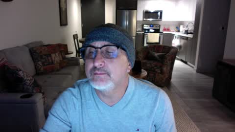 Snapshot of latinnous chatting on January 2025 02:08:01 AM QS - INDEPENDENT MODEL online show from January 2025 02:08:01 AM