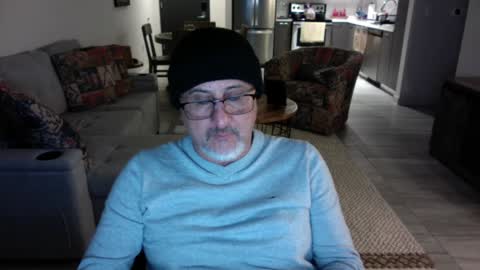 Snapshot of latinnous chatting on January 2025 07:57:01 AM QS - INDEPENDENT MODEL online show from January 2025 07:57:01 AM