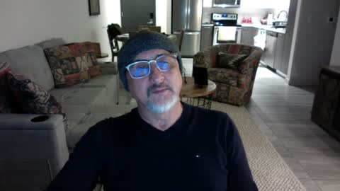 Snapshot of latinnous chatting on January 2025 03:36:02 AM QS - INDEPENDENT MODEL online show from January 2025 03:36:02 AM