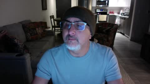Snapshot of latinnous chatting on January 2025 05:19:02 AM QS - INDEPENDENT MODEL online show from January 2025 05:19:02 AM