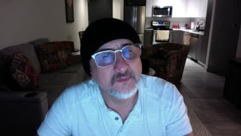 Snapshot of latinnous chatting on February 2025 02:17:01 AM QS - INDEPENDENT MODEL online show from February 2025 02:17:01 AM